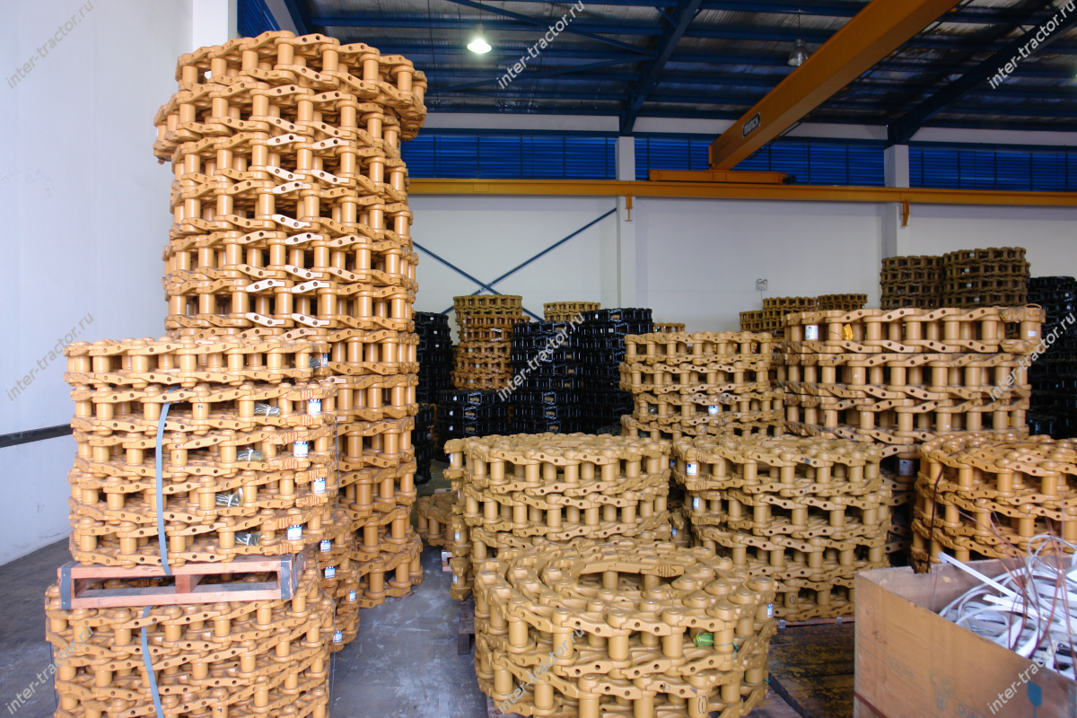 81EH-20010:Гусеничная цепь 51L
